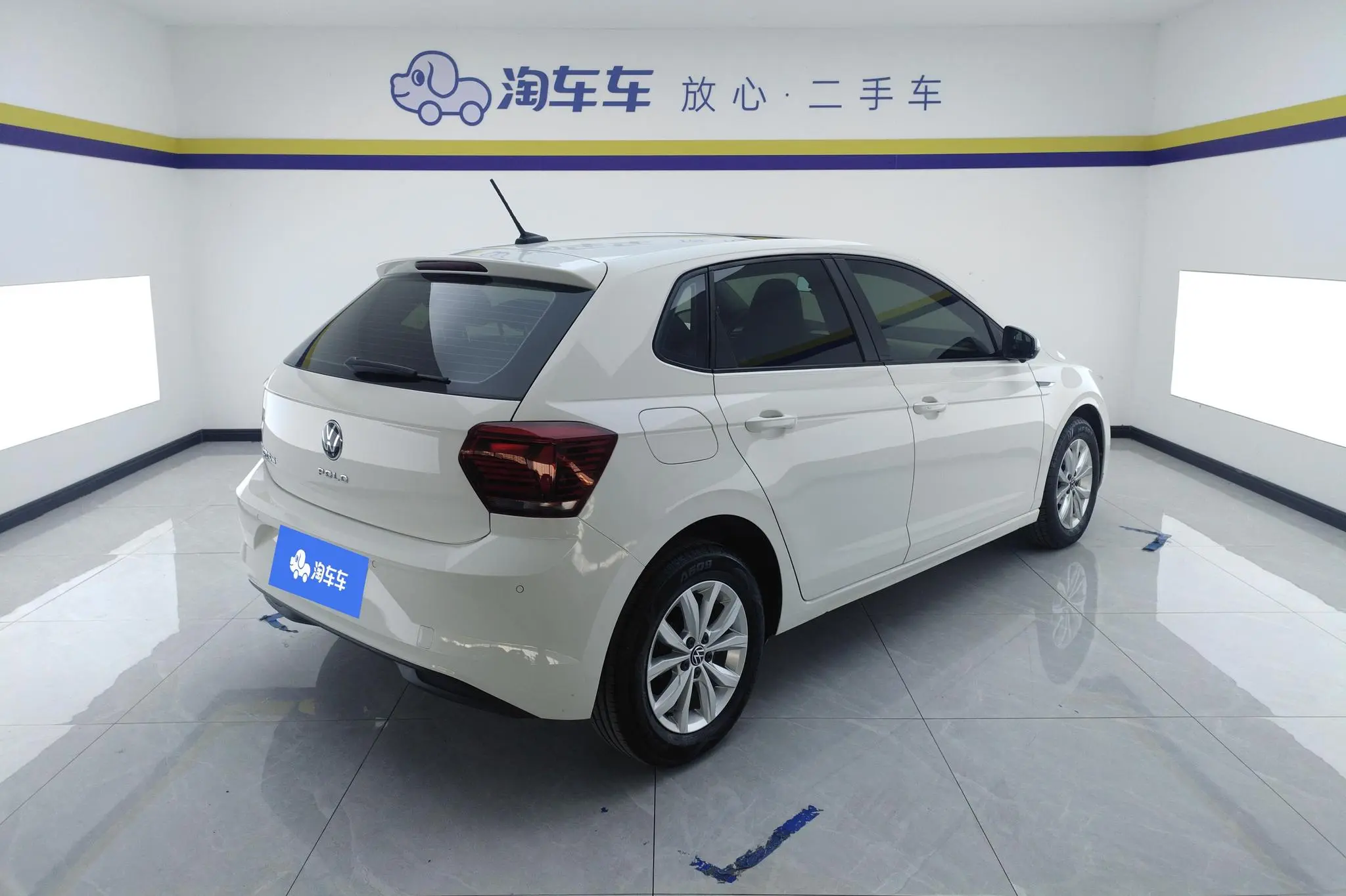 Volkswagen Polo Plus 1.5L automatic colorful technology version