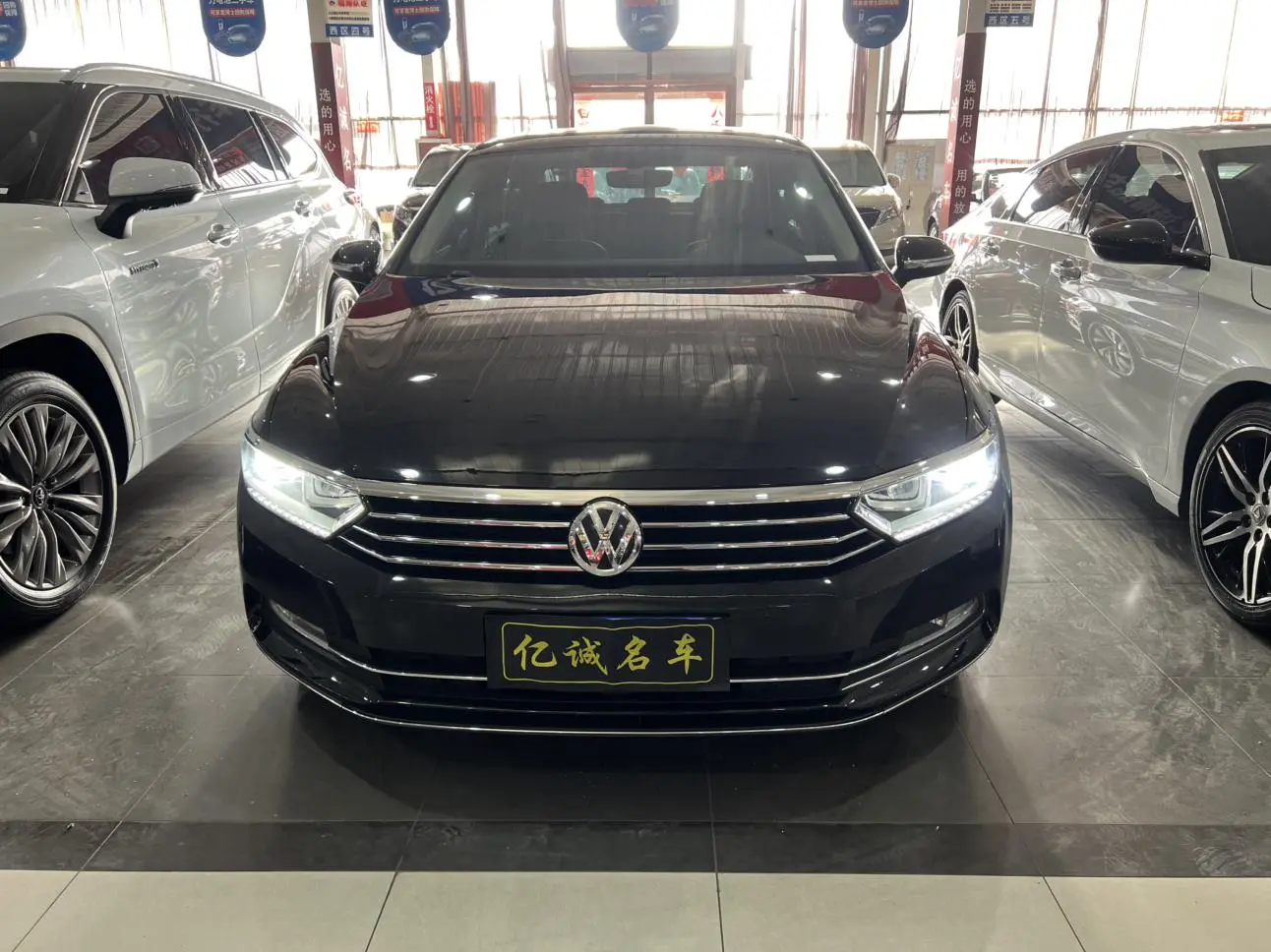 Volkswagen Magotan 330TSI DSG Luxury Country VI
