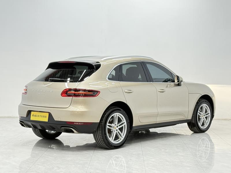 Porsche Macan 2014