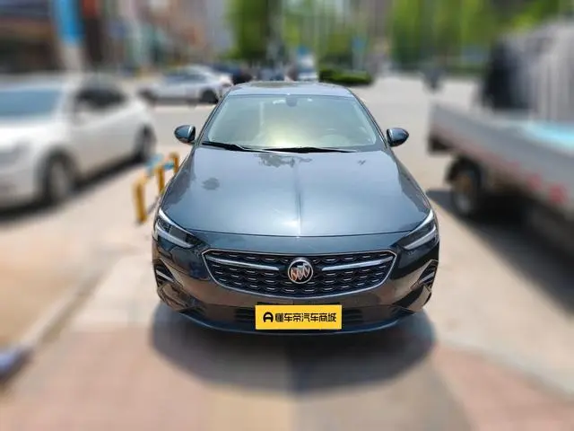 Buick Regal 552T luxury