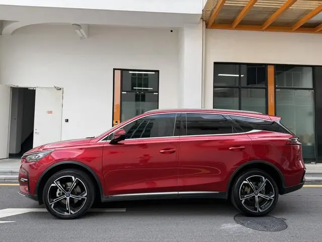 BYD Tang DM DM-i 1.5T 112KM premium type