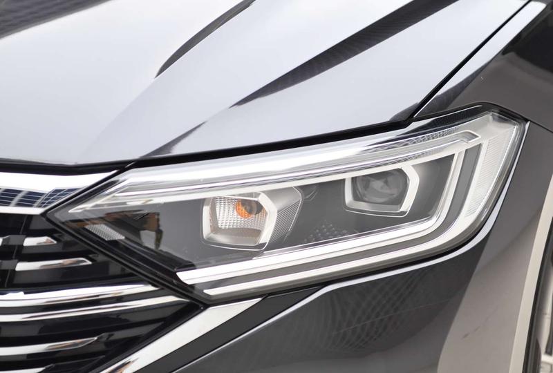 Volkswagen Sagitar 2023