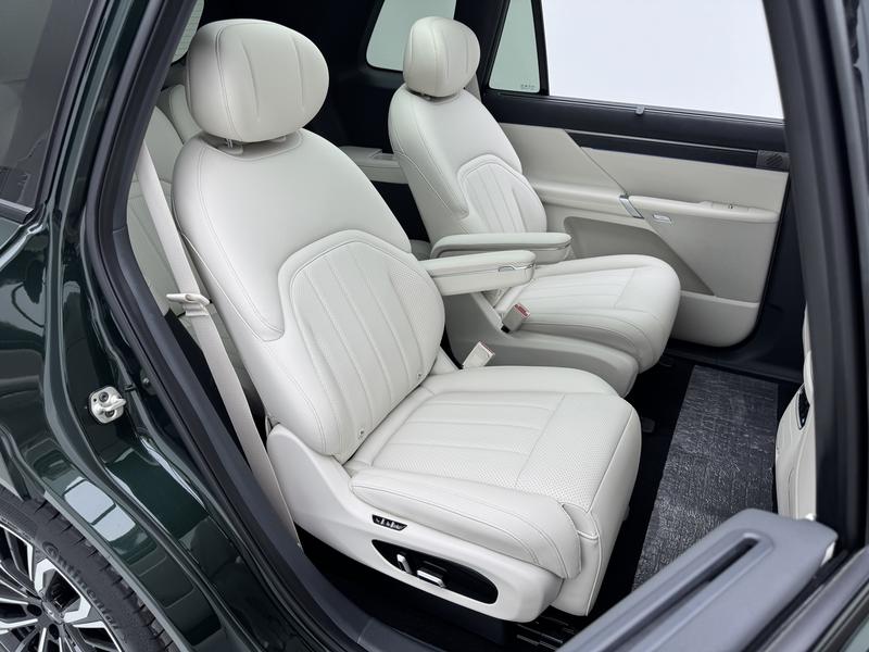 Dongfeng Yipai Eπ 008 2026