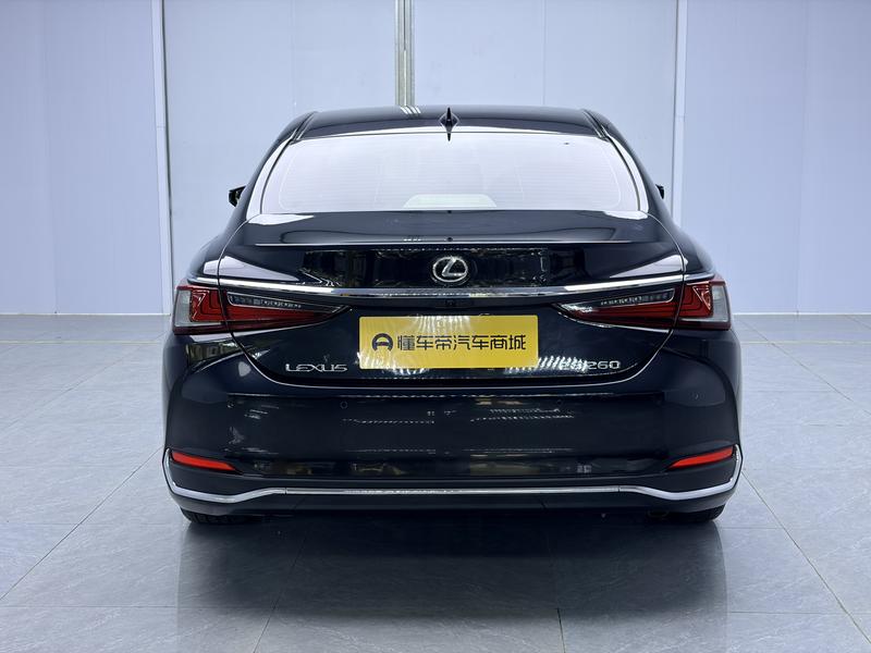 Lexus Lexus ES 2022