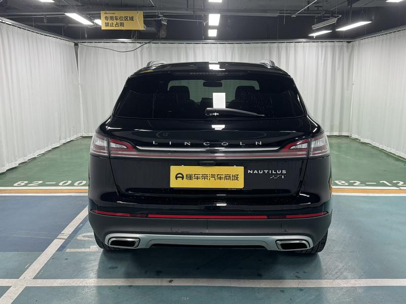 Lincoln Voyager 2021