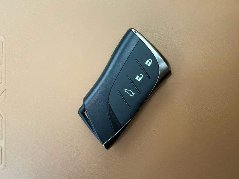 Lexus Lexus ES 2025