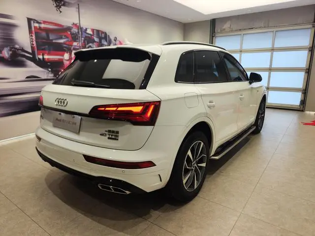 Audi Audi Q5L 40T luxury dynamic type