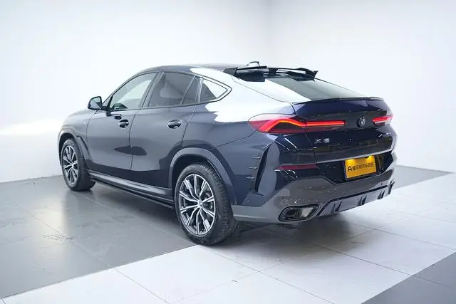 BMW BMW X6 Facelift xDrive30i M sports suit