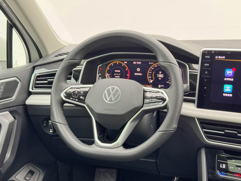 Volkswagen Tiguan L 2022