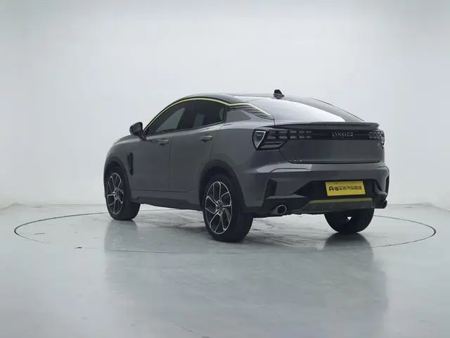 LYNK & CO Lynk 05 2.0TD two-wheel drive Halo