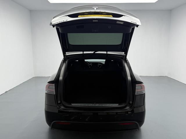 Tesla Model X 2016