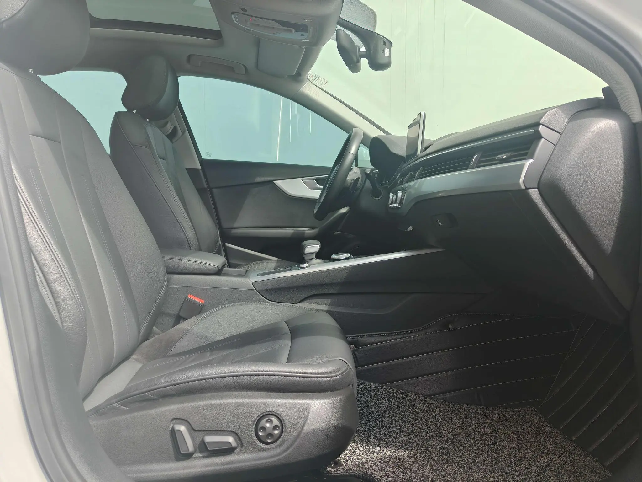 Audi Audi A4L 40 TFSI fashion country VI