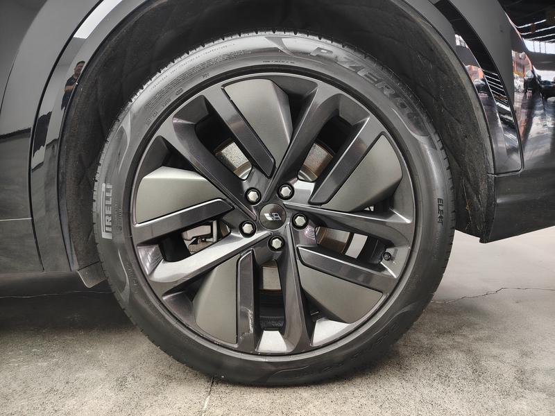 Li Auto Ideal L8 2023
