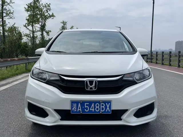 Honda Fit 1.5L CVT Comfortable sunroof Version