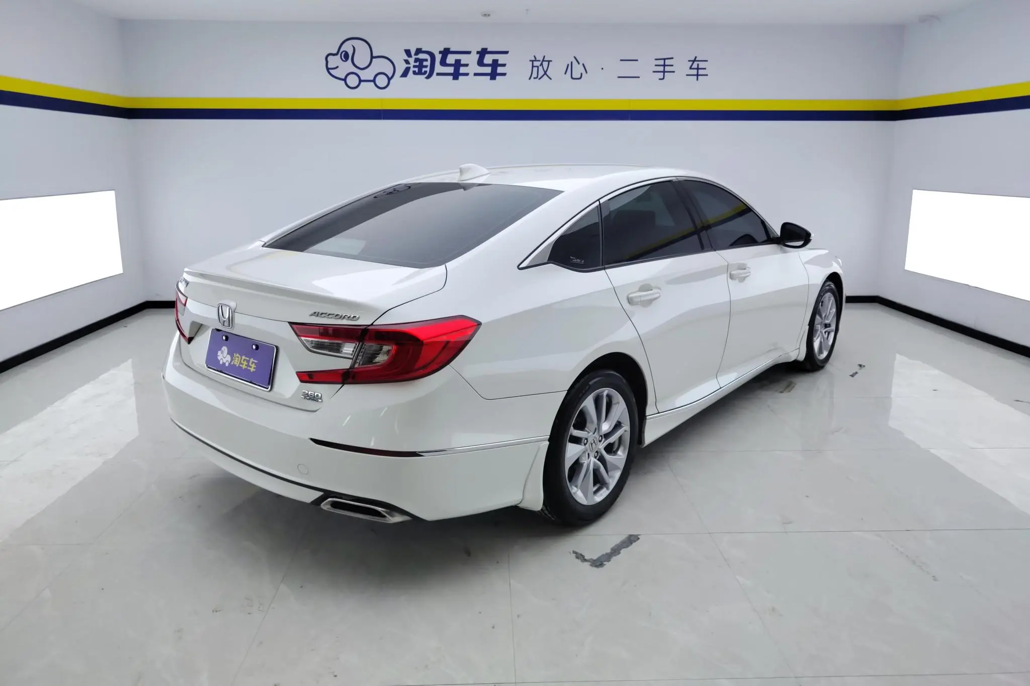 Honda Accord 260TURBO Elite Edition Country V
