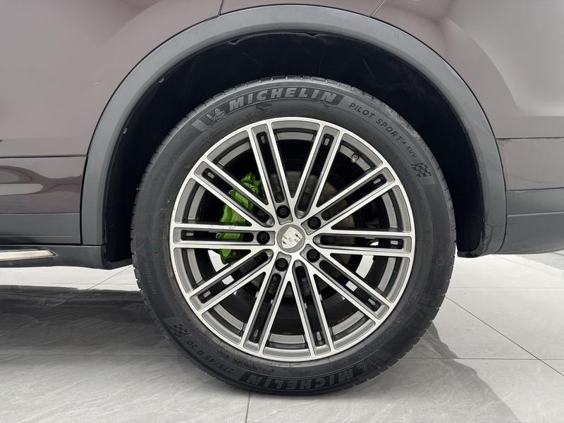 Porsche Cayenne 2016