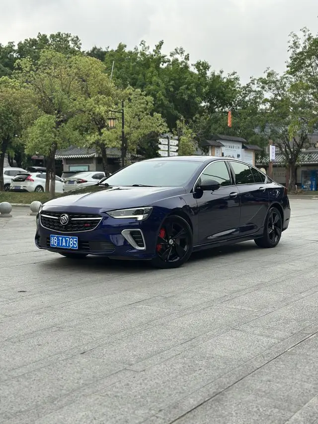 Buick Regal GS 28T Premium type