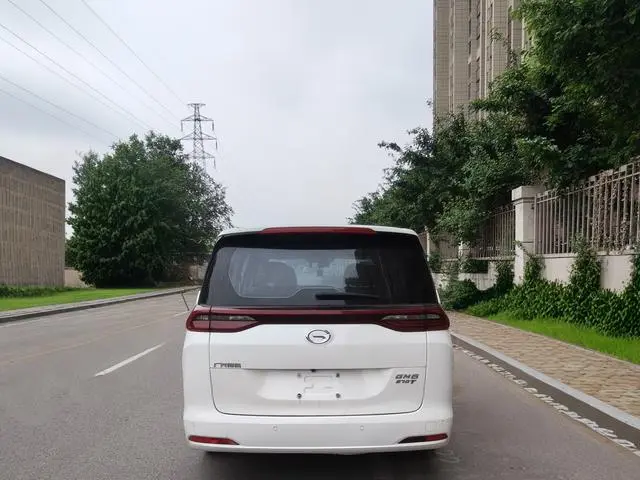 GAC Trumpchi M6 270T automatic Deluxe Edition 7-seater Country VI