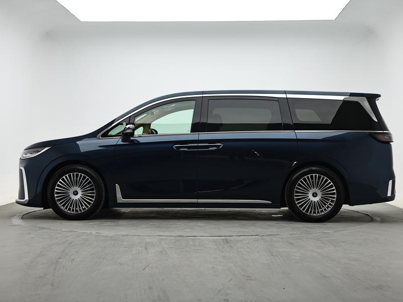 Voyah Lantu Dreamer PHEV 2025
