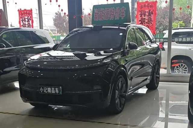 Li Auto Ideal L8 Max version