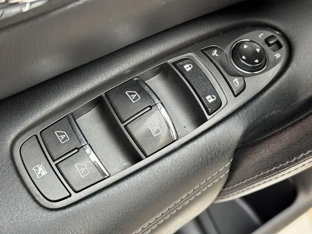 Infiniti Infiniti QX80 5.6L 4WD