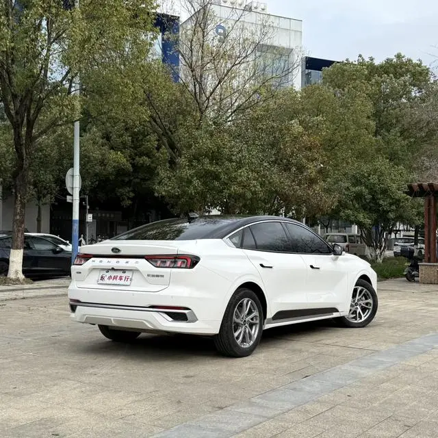 Ford Mondeo EcoBoost 245 Luxury