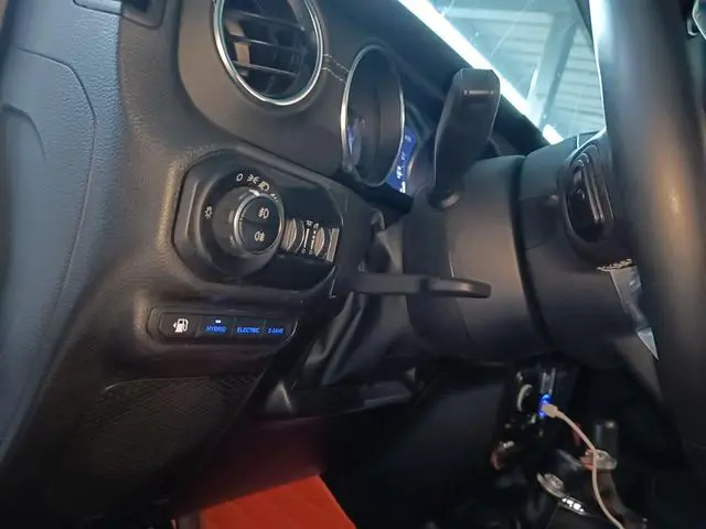 Jeep Wrangler 4xe PHEV Four-door 2.0T 4xe Sahara