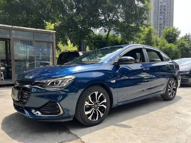 Chevrolet Cruze RS 330T Automatic Fun Version
