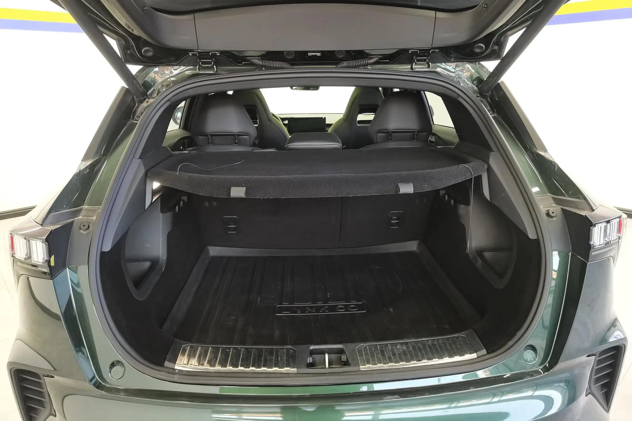 LYNK & CO Lynk 06 Remix 1.5T Hero