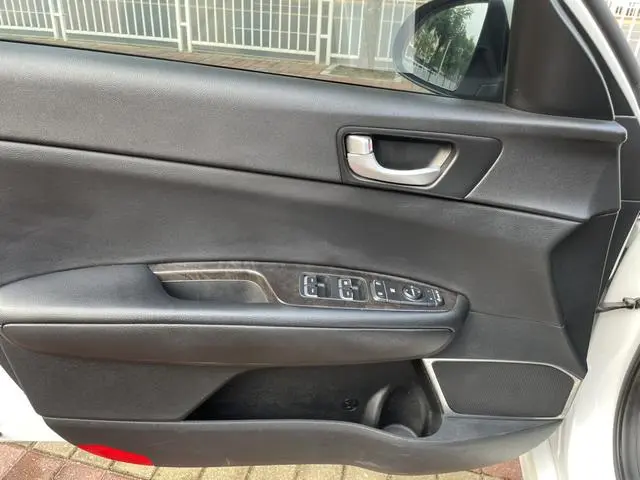 Kia Kia K5 1.6T automatic PRM
