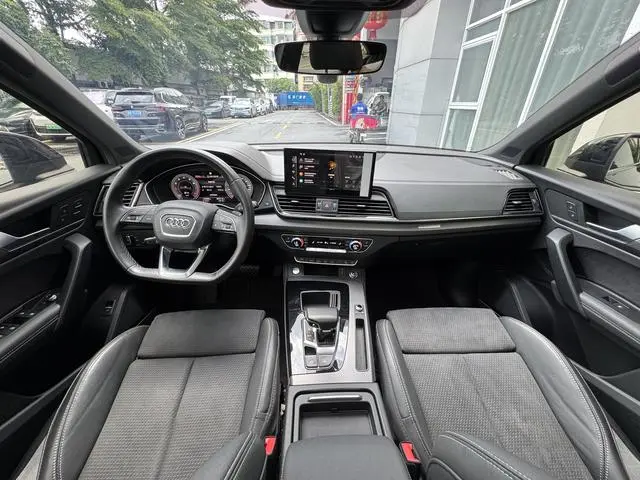 Audi Audi Q5L Sportback Facelift 45 TFSI luxury