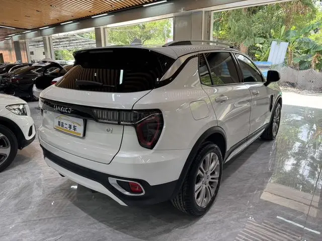 LYNK & CO Lynk 01 2.0T two-wheel drive Pro version country VI