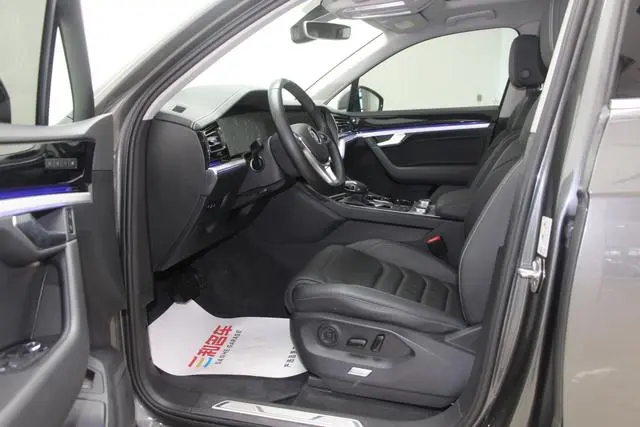 Volkswagen Touareg 3.0 TSI Sharp Edition