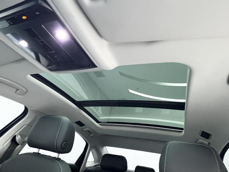 Volkswagen Passat PHEV 2022