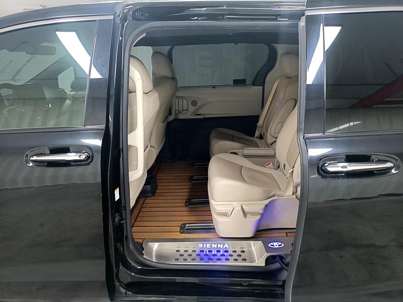 Toyota Sienna 2023