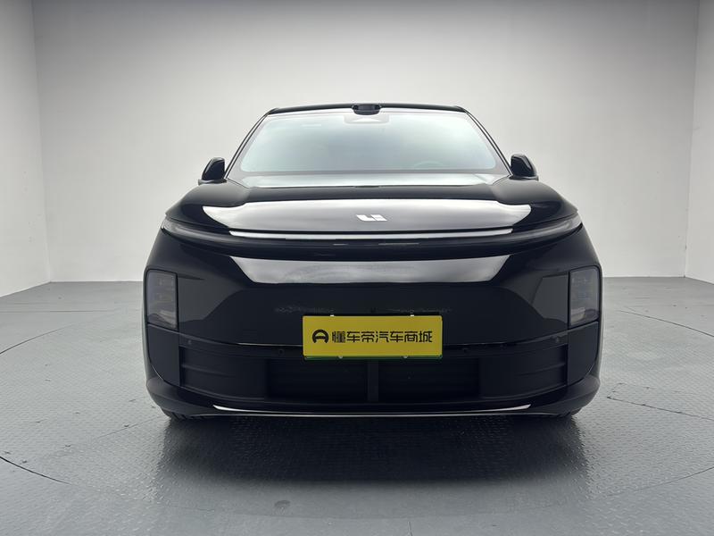 Li Auto Ideal L6 2025