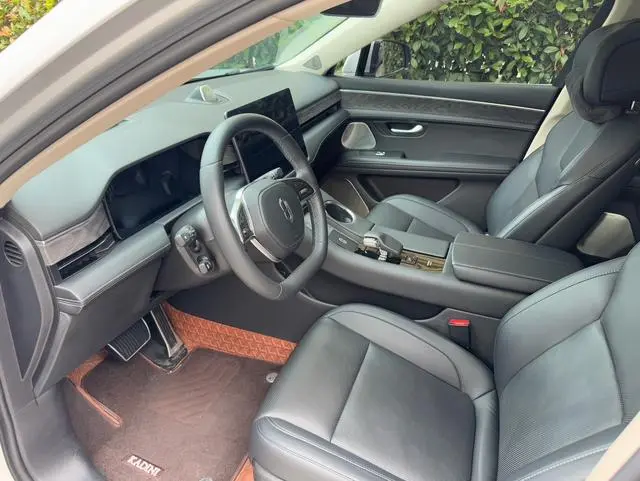 AITO Ask the world M5 Extended range four-wheel drive performance version