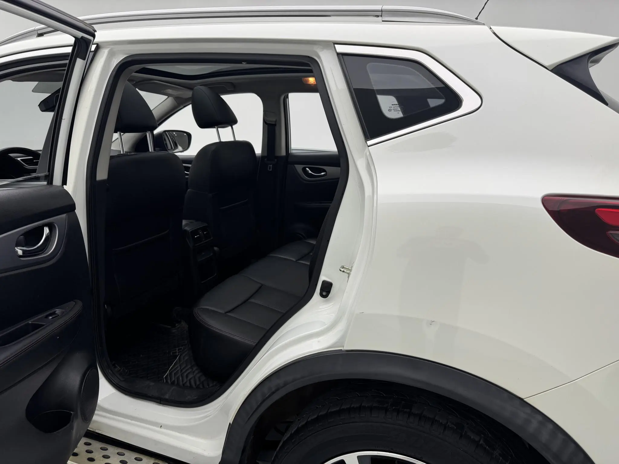Nissan Qashqai 2.0 L XV Prem Deluxe Edition