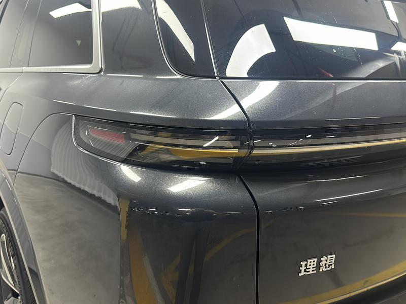 Li Auto Ideal L8 2023