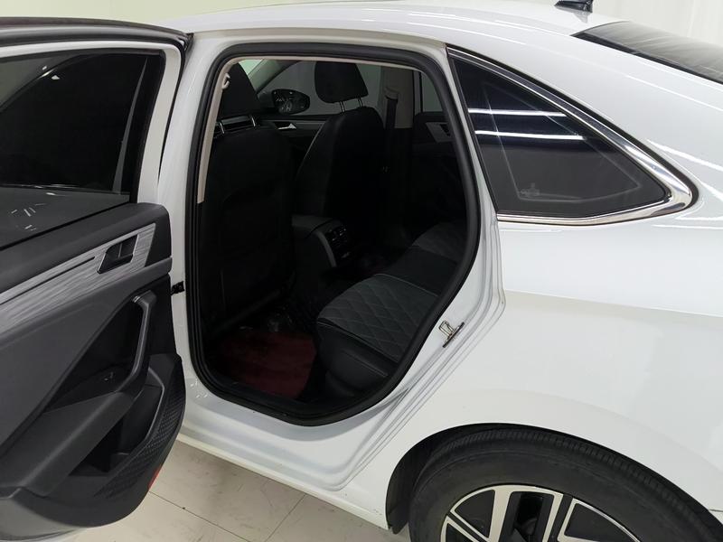 Volkswagen Sagitar 2023