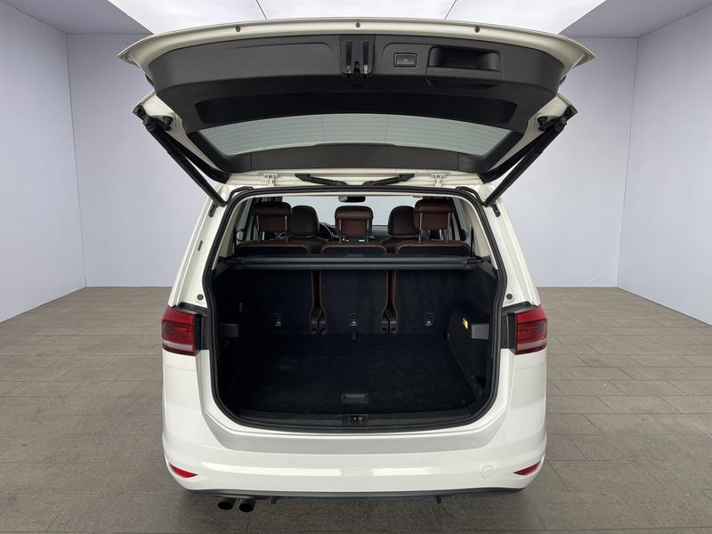Volkswagen Touran L 2016