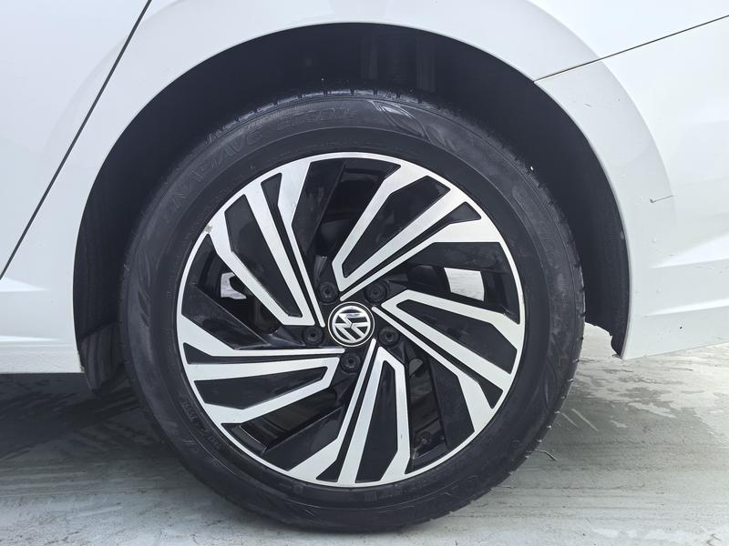 Volkswagen Sagitar 2021
