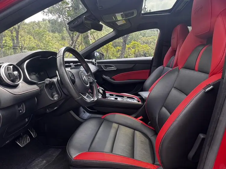 MG MG6 1.5T Automatic Trophy Deluxe Edition