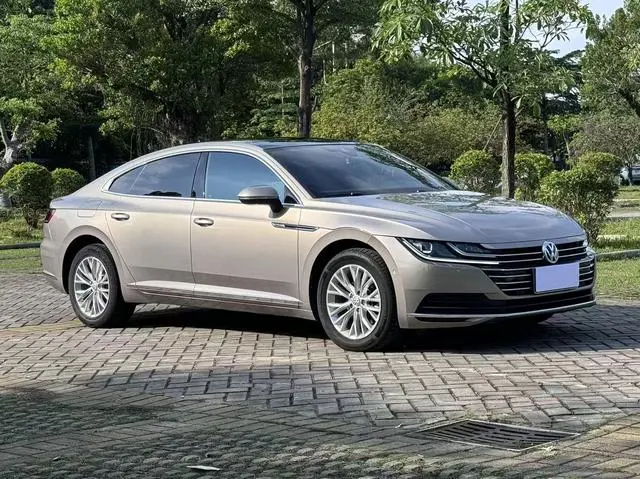 Volkswagen Volkswagen CC 330TSI Charm Edition Country VI