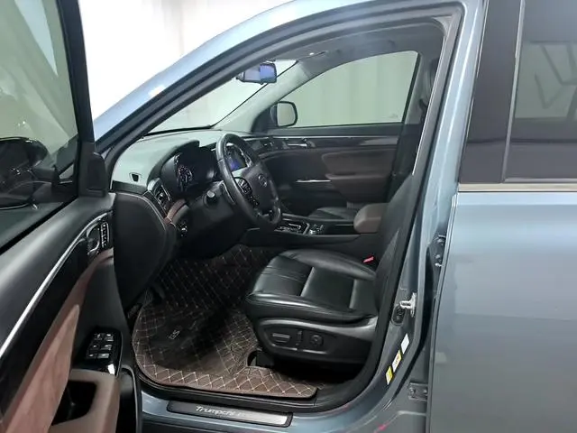 GAC Trumpchi GS8 320T four-wheel drive luxury Zhilian Edition 7-seater