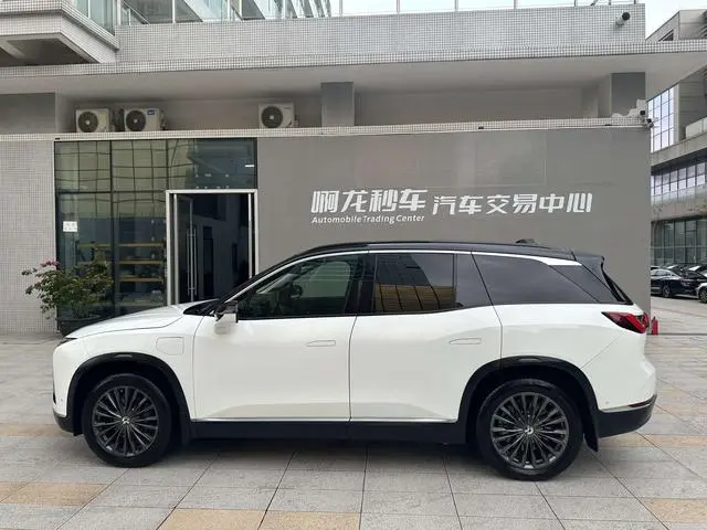 NIO NIO ES8 415KM base version seven seats