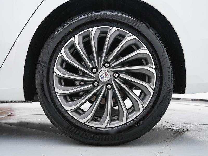Buick LaCrosse 2023