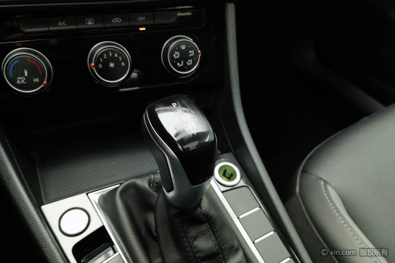 Volkswagen Sagitar 280TSI DSG Beyond Edition