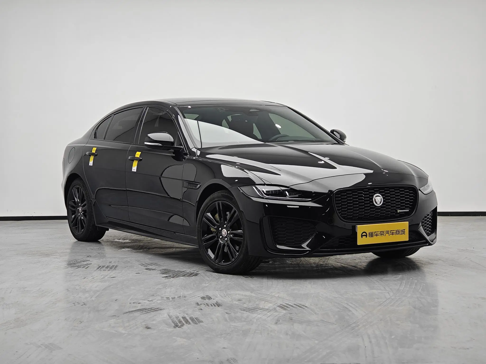 Jaguar Jaguar XEL 2.0T 250PS Yao Black Sports Edition