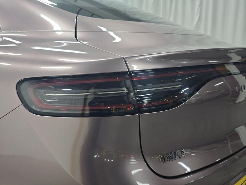 Luxeed Zhijie S7 2025
